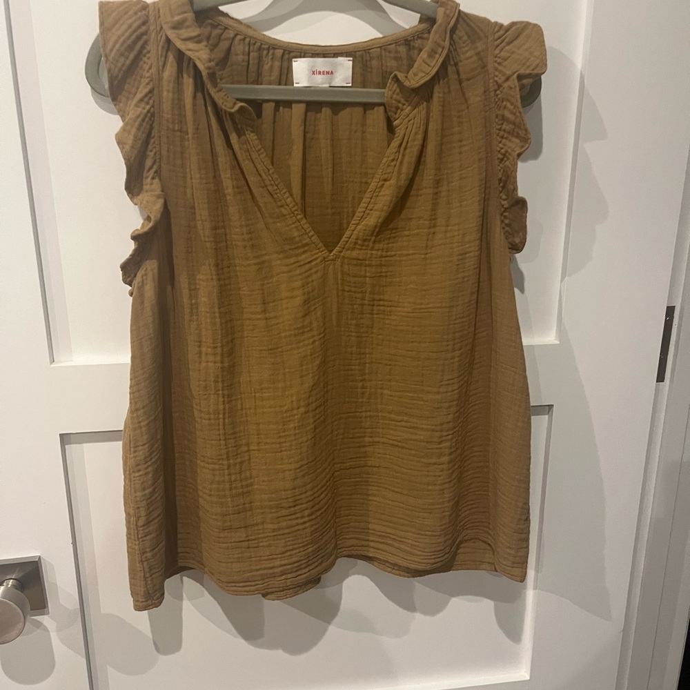 Xirena loose fit sleeveless blouse—  NEW
